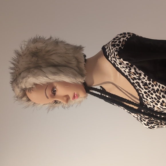 Vintage Alpaca hat with pom pom - Picture 1 of 6